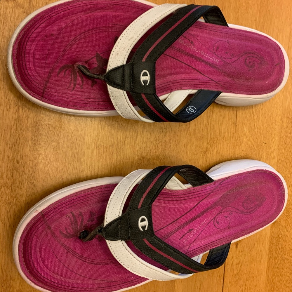Champion flip flops